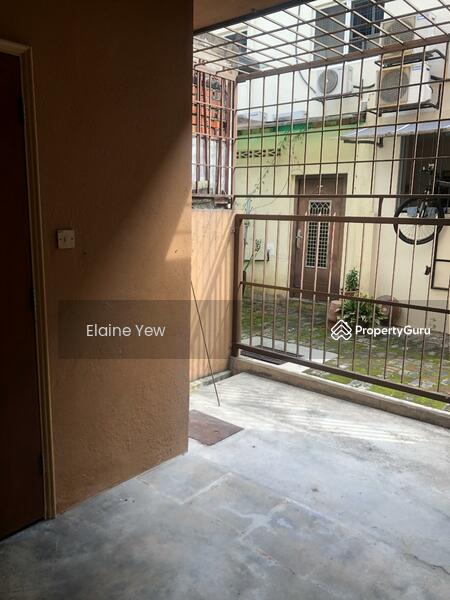 Rumah Teres 3 Tingkat untuk Dijual di Taman Tasik Indah Mewah (Batu) - Elaine Yew - Entrance - PropertyGuru.com.my