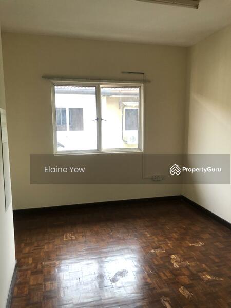 Rumah Teres 3 Tingkat untuk Dijual di Taman Tasik Indah Mewah (Batu) - Elaine Yew - Study - PropertyGuru.com.my