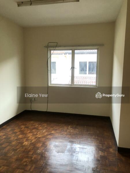Rumah Teres 3 Tingkat untuk Dijual di Taman Tasik Indah Mewah (Batu) - Elaine Yew - Study - PropertyGuru.com.my