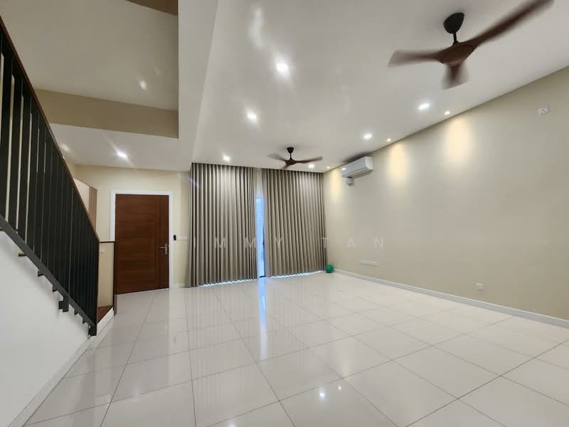 Rumah Teres 2 Tingkat untuk Disewa di Bandar Seri Coalfields (Sungai Buloh) - Jimmy Tan - Living Room - PropertyGuru.com.my