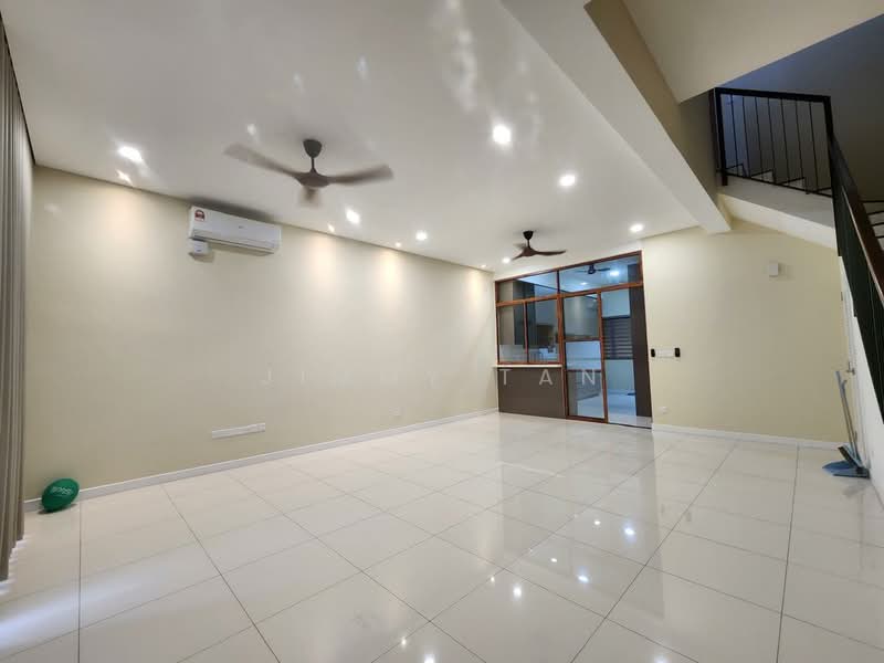 Rumah Teres 2 Tingkat untuk Disewa di Bandar Seri Coalfields (Sungai Buloh) - Jimmy Tan - Living Room - PropertyGuru.com.my