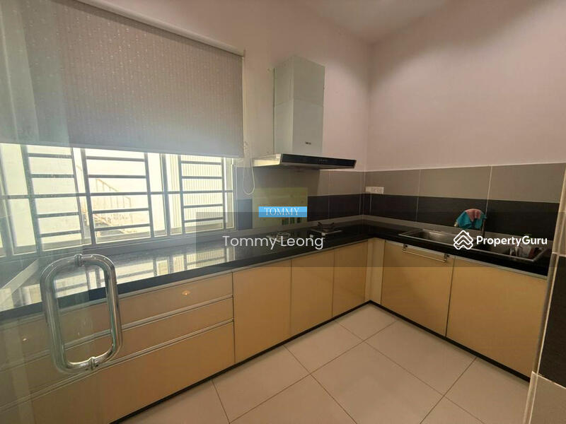 3-storey Terraced House for Sale in Sunway Merica (Bayan Lepas) - Tommy Leong - Kitchen - PropertyGuru.com.my