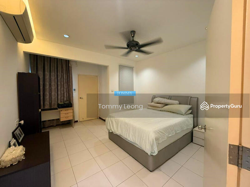 3-storey Terraced House for Sale in Sunway Merica (Bayan Lepas) - Tommy Leong - Master Bedroom - PropertyGuru.com.my
