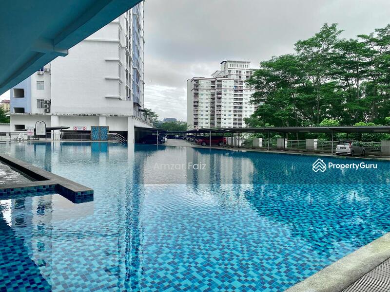 Kondominium untuk Dijual di Suasana Lumayan - Amzar Faiz - Pool - PropertyGuru.com.my
