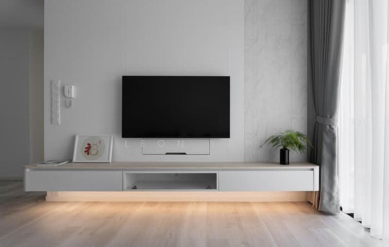 Kediaman Servis untuk Dijual di Uptown Residences - Leon Yap - Living Room - PropertyGuru.com.my