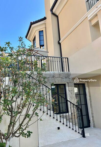 Rumah Berkembar untuk Dijual di Bandar Sri Sendayan (Negeri Sembilan) - Joey Heng - Stairs - PropertyGuru.com.my