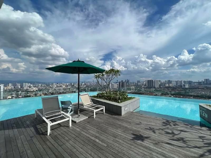 Servis Apartment untuk Dijual di UNIO Residence - Charmaine Kuar - Pool - PropertyGuru.com.my