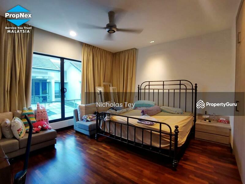 Bungalow for Sale in Leisure Farm (Gelang Patah) - Nicholas Tey - Master Bedroom - PropertyGuru.com.my