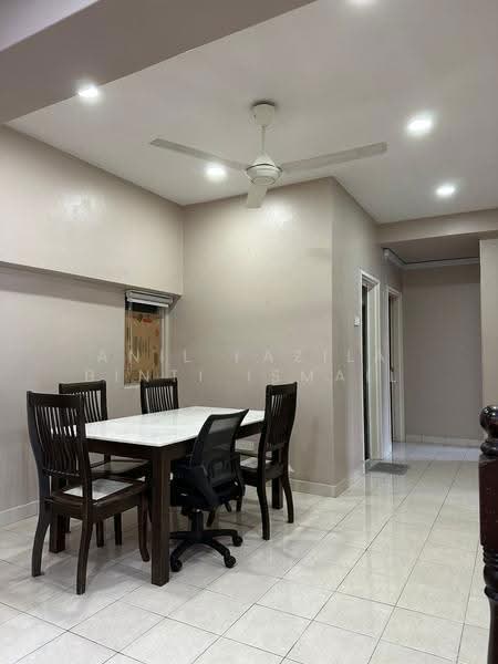 Kondominium untuk Dijual di Kelana Mahkota - Anil Fazila Binti Ismail - Dining Room - PropertyGuru.com.my