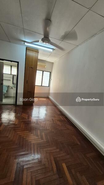 2-storey Terraced House for Sale in Bandar Sri Damansara (Selangor) - Boon Giap - Bedroom - PropertyGuru.com.my