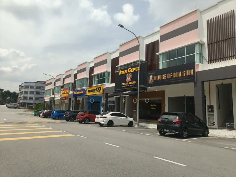 Shop for Rent in Bukit Sentosa (Rawang) - Tom Foo - Exterior - PropertyGuru.com.my