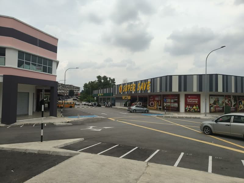 Shop for Rent in Bukit Sentosa (Rawang) - Tom Foo - Exterior - PropertyGuru.com.my