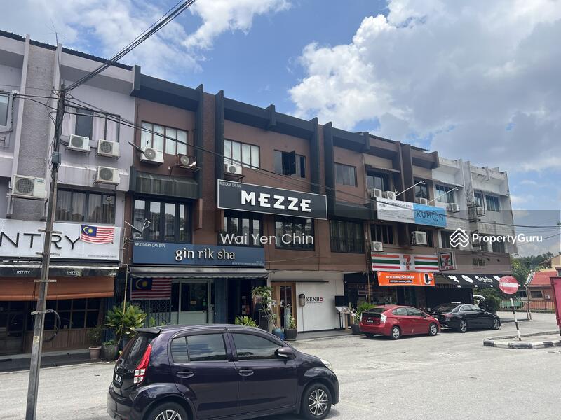 For Sale - 4 STOREY RARE UNIT,ROi <4.5%,DAMANSARA HEIGHT