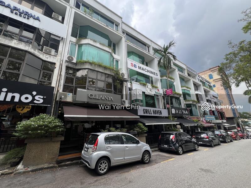 For Sale - 4 STOREY RARE UNIT,ROi <4.5%,DAMANSARA HEIGHT