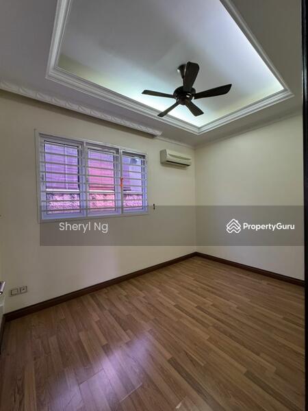 For Sale - Salak South Garden (Taman Salak Selatan)