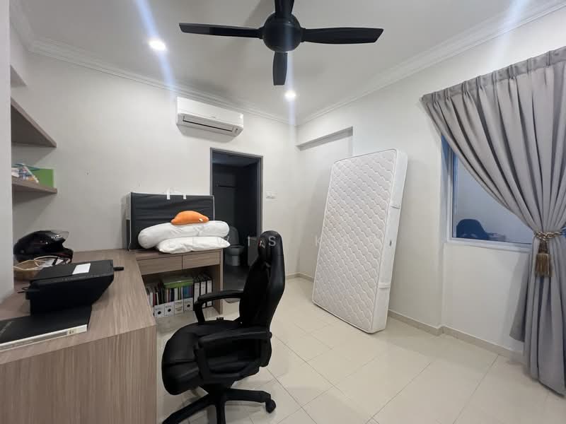 Kondominium untuk Dijual di Straits Regency - Lewis Kam - Study - PropertyGuru.com.my