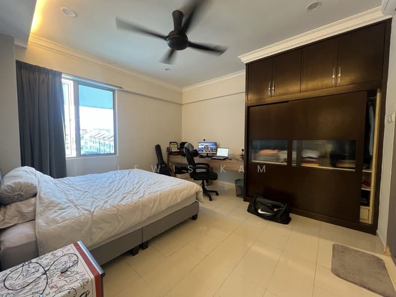 Kondominium untuk Dijual di Straits Regency - Lewis Kam - Bedroom - PropertyGuru.com.my
