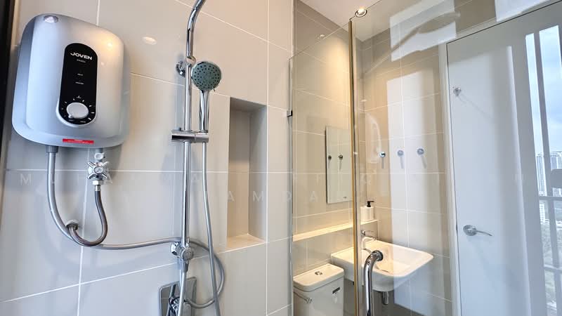 Kondominium untuk Disewa di Waltz Residences - Muhammad Affiq Aiman Hamdan - Bathroom - PropertyGuru.com.my