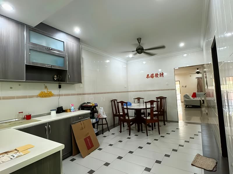Rumah Teres 2 Tingkat untuk Dijual di Taman Silibin Ria (Ipoh) - Tony Au - Dining area - PropertyGuru.com.my