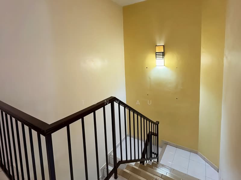 Rumah Teres 2 Tingkat untuk Dijual di Taman Silibin Ria (Ipoh) - Tony Au - Stairs - PropertyGuru.com.my