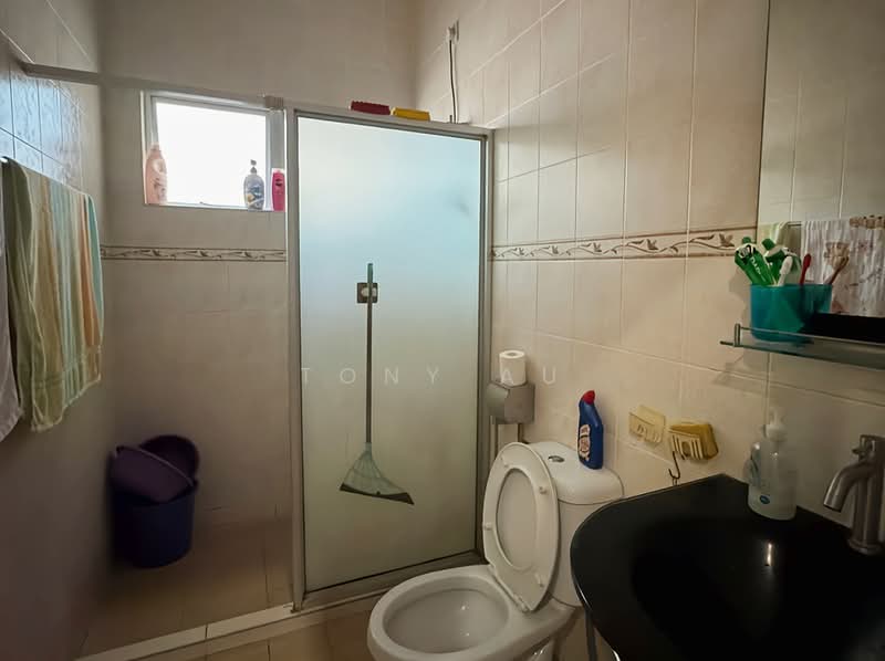 Rumah Teres 2 Tingkat untuk Dijual di Taman Silibin Ria (Ipoh) - Tony Au - Bathroom - PropertyGuru.com.my