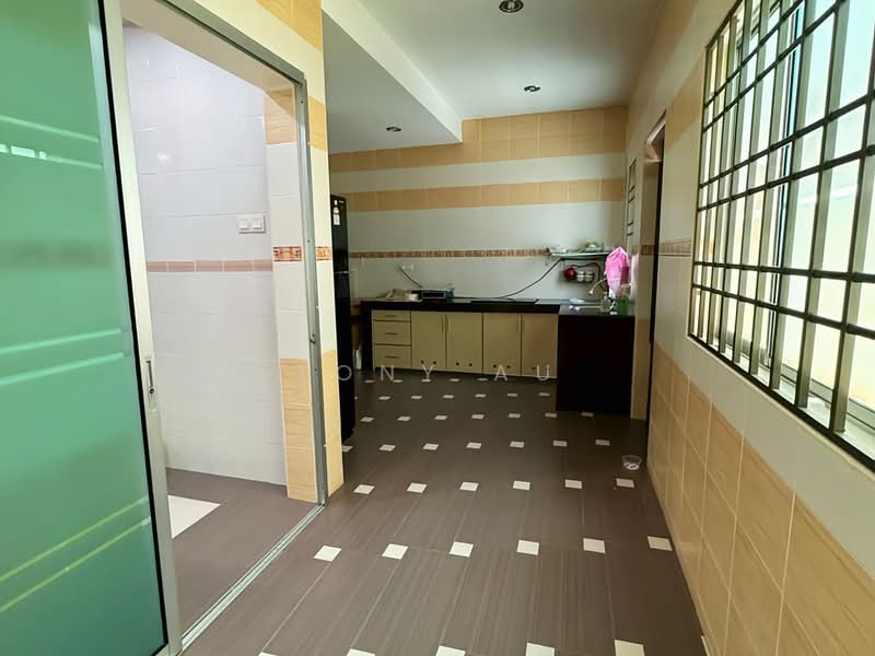 Rumah Teres 2 Tingkat untuk Dijual di Taman Silibin Ria (Ipoh) - Tony Au - Wet Kitchen - PropertyGuru.com.my