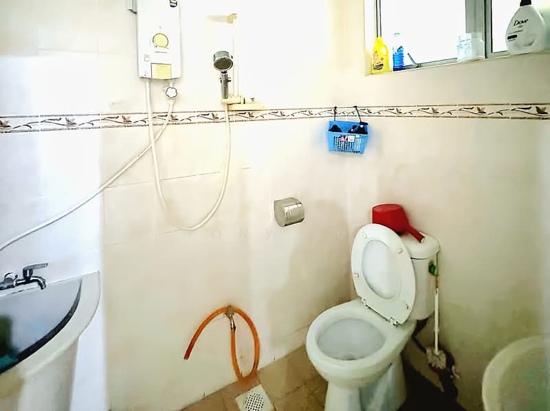 Rumah Teres 2 Tingkat untuk Dijual di Taman Silibin Ria (Ipoh) - Tony Au - Bathroom - PropertyGuru.com.my
