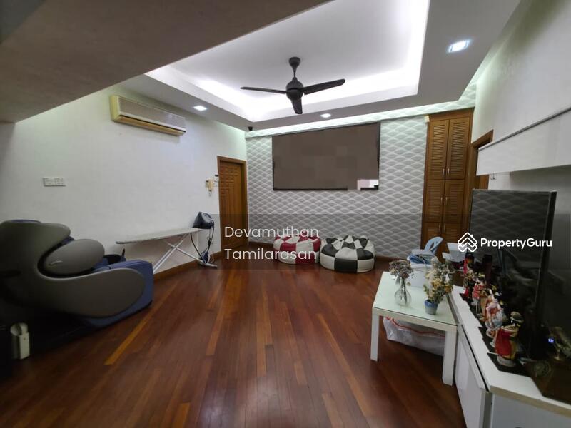 Rumah Banglo untuk Dijual di Bukit Gasing (Petaling Jaya) - Devamuthan Tamilarasan - Upstairs Living Room - PropertyGuru.com.my