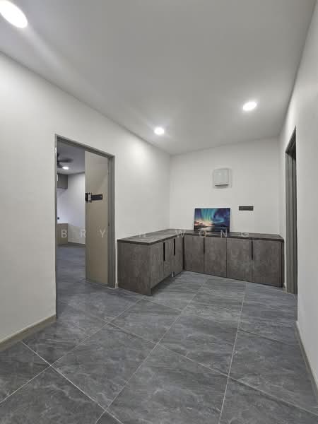Rumah Teres 2 Tingkat untuk Dijual di Damansara Jaya (Petaling Jaya) - Bryan Wong - Hallway - PropertyGuru.com.my