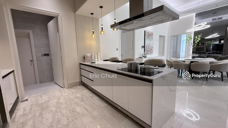 Dry Kitchen