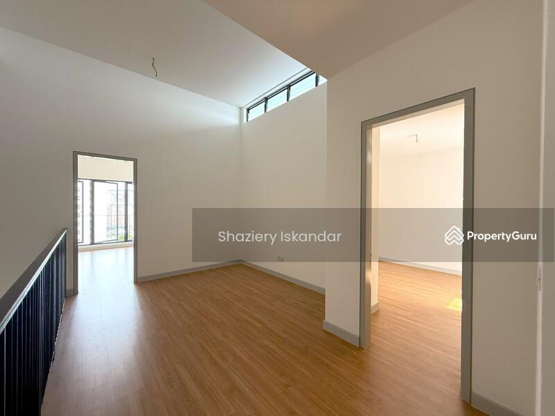 Rumah Teres 3 Tingkat untuk Dijual di Taman Melawati (Ulu Kelang) - Shaziery Iskandar - Hallway - PropertyGuru.com.my