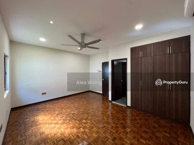 Bungalow House untuk Disewa di Taman Bukit Pantai (Bangsar) - Alex Wong - Bedroom - PropertyGuru.com.my