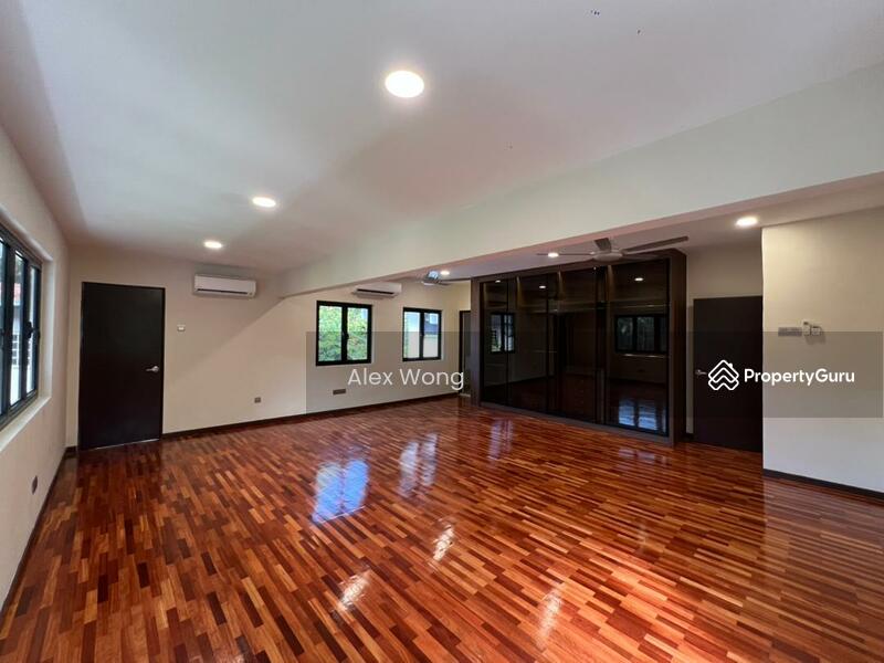 Bungalow House untuk Disewa di Taman Bukit Pantai (Bangsar) - Alex Wong - Living Room - PropertyGuru.com.my