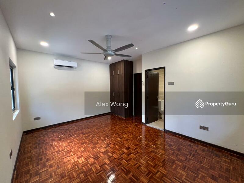 Bungalow House untuk Disewa di Taman Bukit Pantai (Bangsar) - Alex Wong - Bedroom - PropertyGuru.com.my