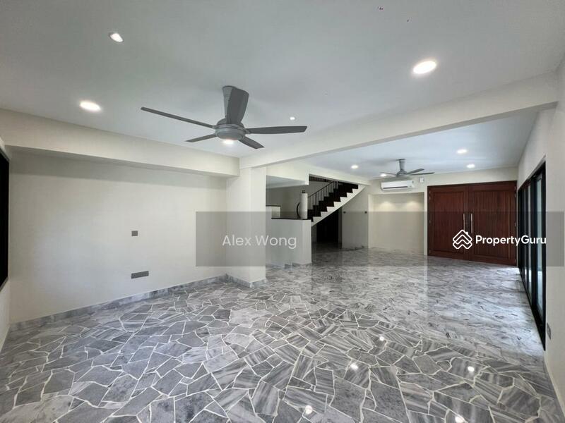 Bungalow House untuk Disewa di Taman Bukit Pantai (Bangsar) - Alex Wong - Living Room - PropertyGuru.com.my