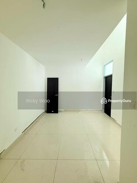 Cluster House for Sale in Skudai (Johor) - Ricky Woo - Living Room - PropertyGuru.com.my