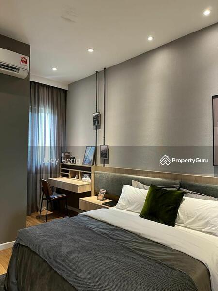 Rumah Teres 2 Tingkat untuk Dijual di Pusat Perniagaan Templer (Seremban) - Joey Heng - Master Bedroom - PropertyGuru.com.my