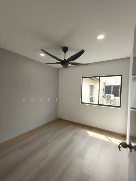 Flat for Sale at Flat Taman Ungku Tun Aminah - Yosef Chong - PropertyGuru.com.my