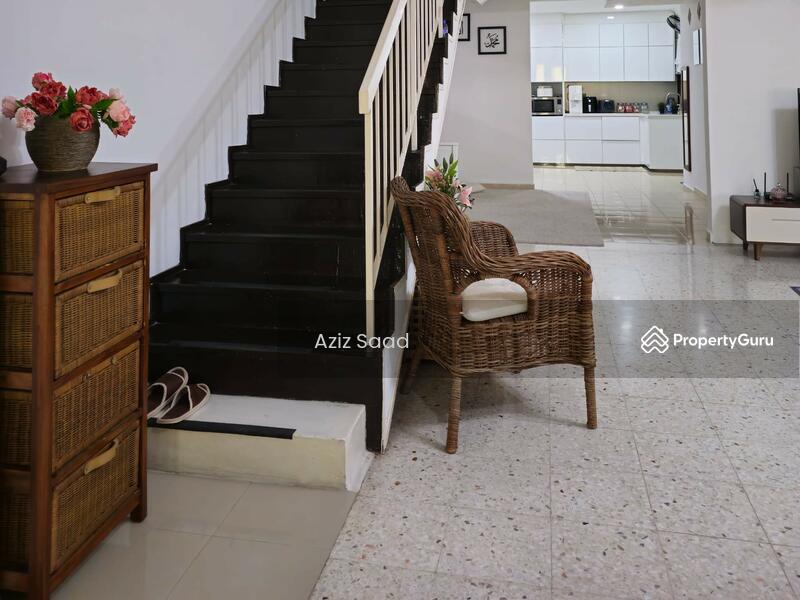 2-storey Terraced House for Sale in Bandar Nusaputra (Puchong) - Aziz Saad - Stairs - PropertyGuru.com.my