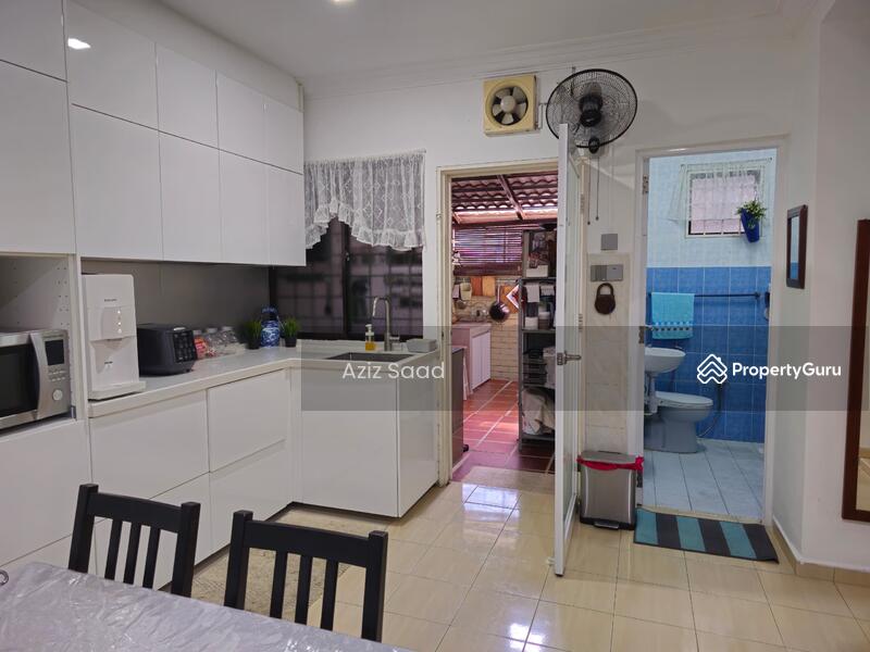 2-storey Terraced House for Sale in Bandar Nusaputra (Puchong) - Aziz Saad - Kitchen - PropertyGuru.com.my