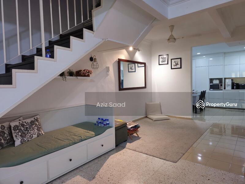2-storey Terraced House for Sale in Bandar Nusaputra (Puchong) - Aziz Saad - Living Room - PropertyGuru.com.my