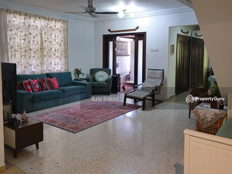 2-storey Terraced House for Sale in Bandar Nusaputra (Puchong) - Aziz Saad - Living Room - PropertyGuru.com.my