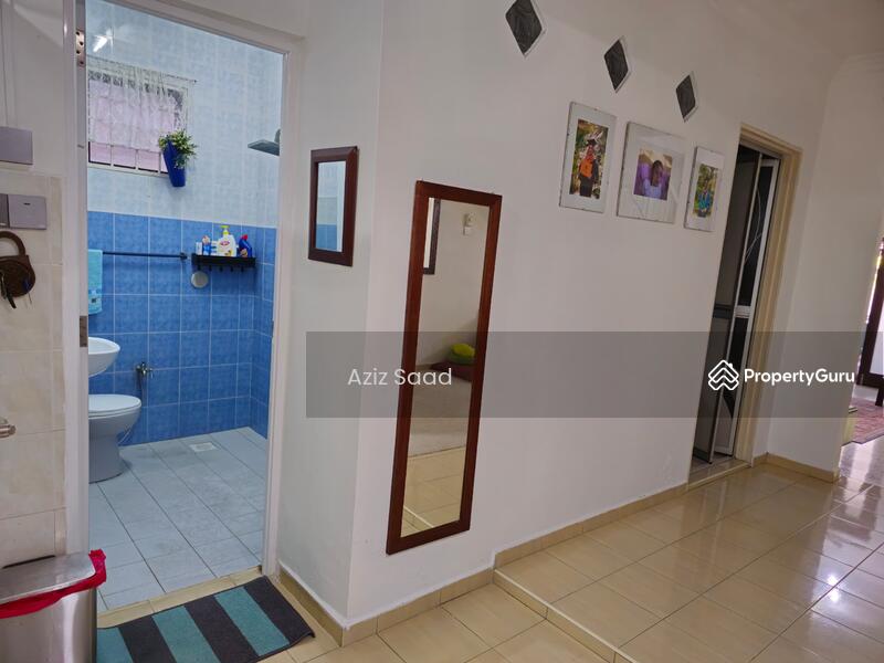 2-storey Terraced House for Sale in Bandar Nusaputra (Puchong) - Aziz Saad - Bathroom - PropertyGuru.com.my