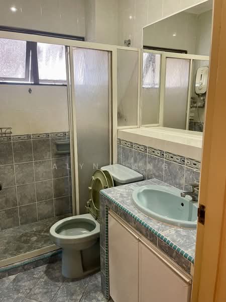 Condominium for Sale at Sri Bayu Condominium - Alyna Ang - Bathroom - PropertyGuru.com.my