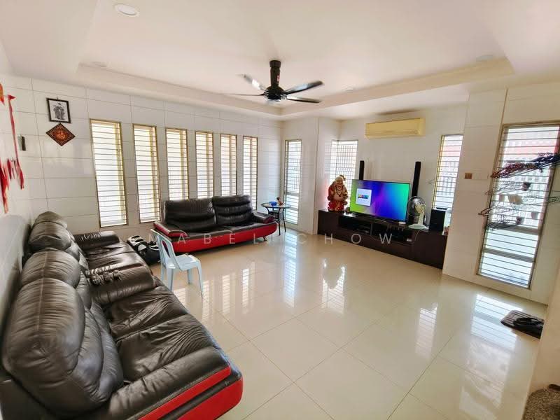 Banglo Pautan untuk Dijual di Taman Mutiara Indah (Puchong) - Mabel Chow - Living Room - PropertyGuru.com.my