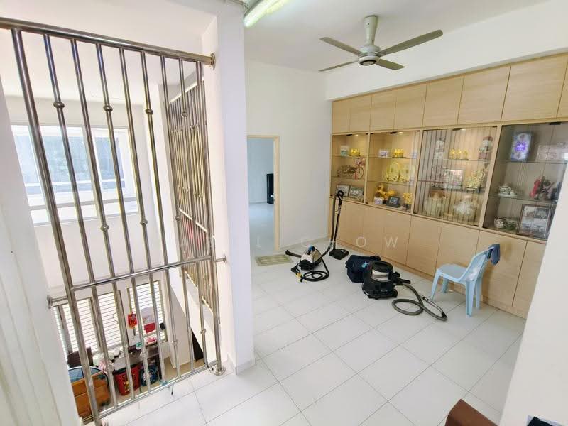 Banglo Pautan untuk Dijual di Taman Mutiara Indah (Puchong) - Mabel Chow - Corridor - PropertyGuru.com.my