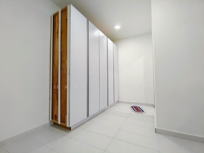 Banglo Pautan untuk Dijual di Taman Mutiara Indah (Puchong) - Mabel Chow - Hallway - PropertyGuru.com.my