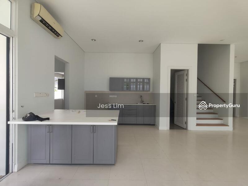 Dry Kitchen