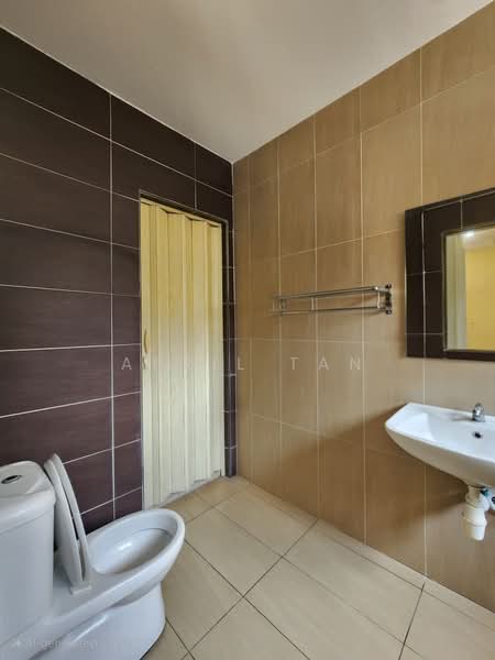 Cluster House for Sale in Balakong (Selangor) - april tan - Bathroom - PropertyGuru.com.my