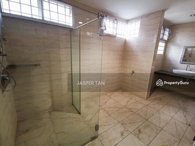 For Sale - Taman United